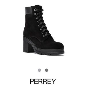 Brand new La Canadienne Boots
